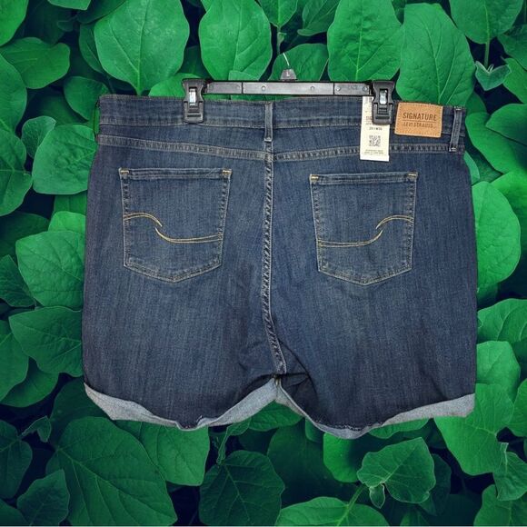 Signature by Levi Strauss Blue Jean Shorts Relaxed Fit - Picture 2 of 7